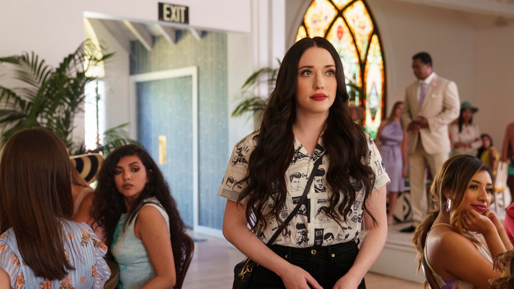 Hulu Comedy Dollface Not as Clever as It Thinks