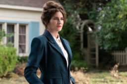 “Agatha All Along” Wastes Supernatural Powers of an Excellent Cast