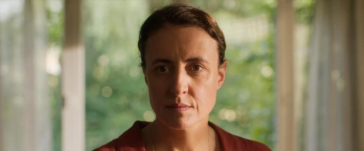 The Sparrow in the Chimney Film Review